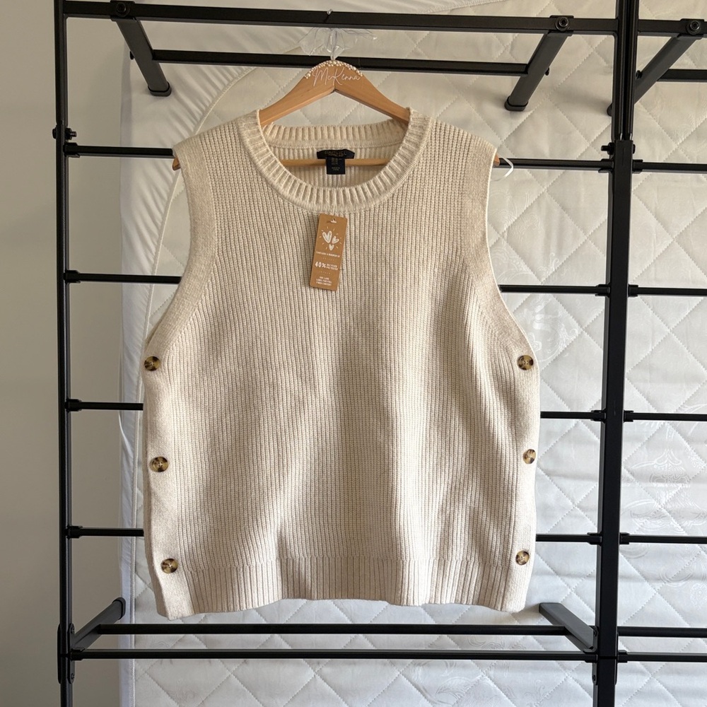 RACHEL Rachel Roy Cream Button-Side Sweater Vest NWT